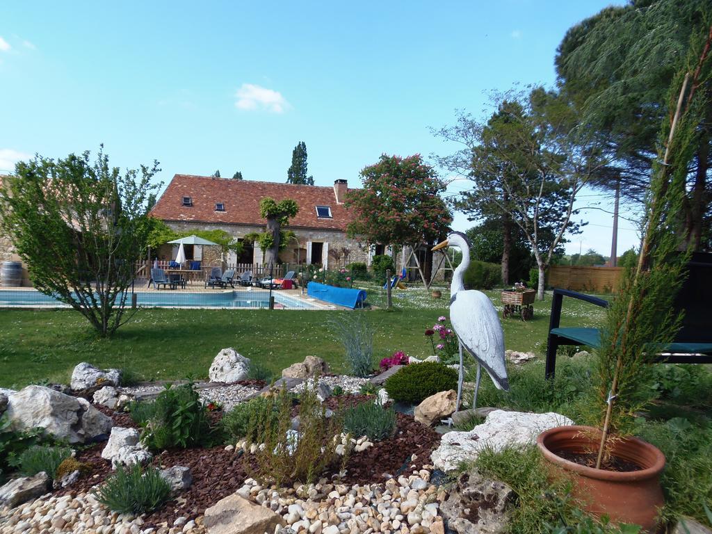 Maison Des Arbres Cours-de-Pile Bagian luar foto